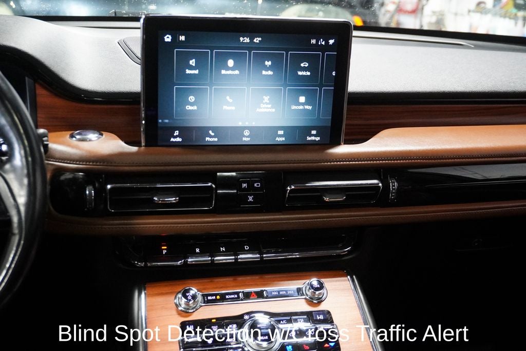 2020 Lincoln Aviator Reserve Panoramic Moonroof & Navigation System