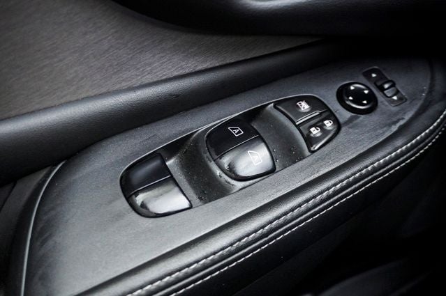 2024 Nissan Murano SV Navigation & Panoramic Moonroof