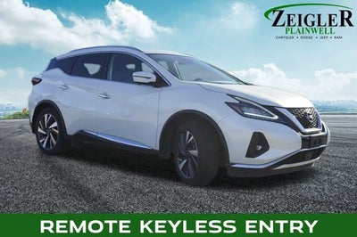 2024 Nissan Murano SL Power moonroof & Navigation System