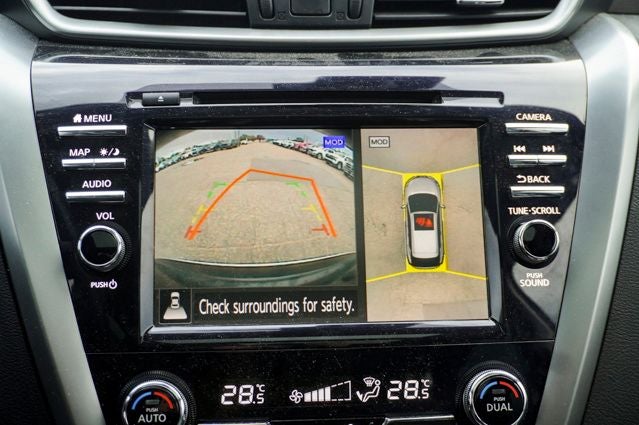 2023 Nissan Murano Platinum Power moonroof & Navigation System