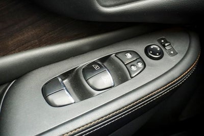 2023 Nissan Murano Platinum Power moonroof & Navigation System