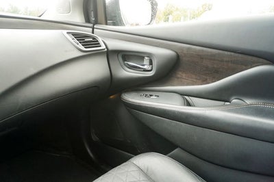 2023 Nissan Murano Platinum Power moonroof & Navigation System