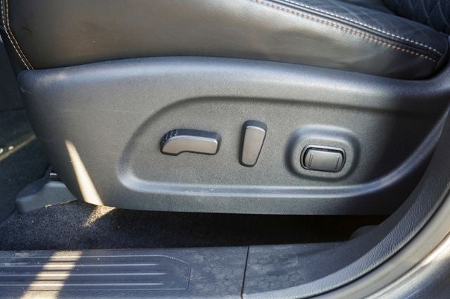 2024 Nissan Murano Platinum Power moonroof & Navigation System