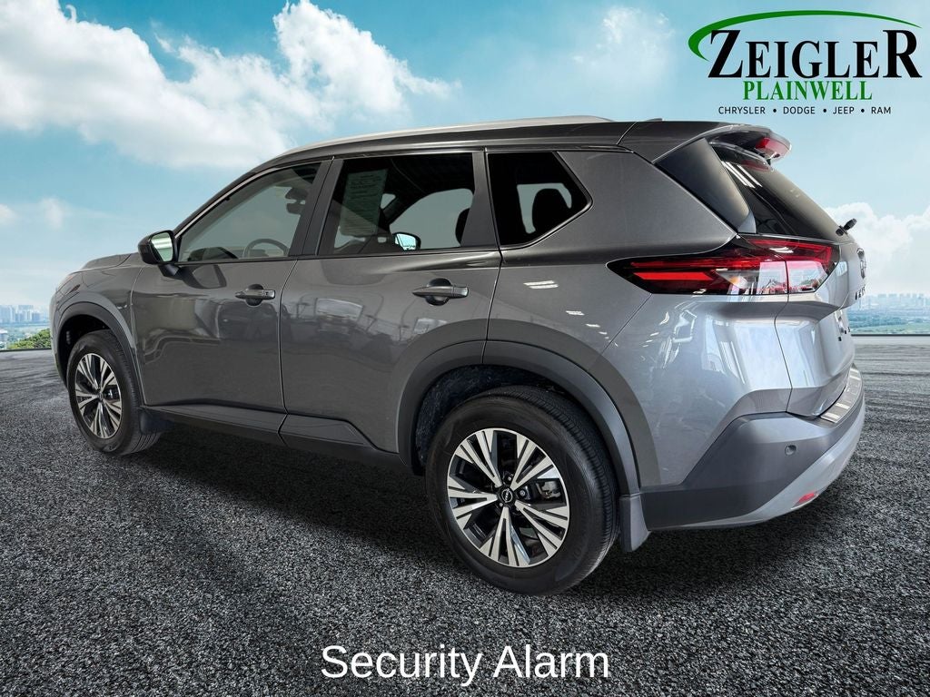 2023 Nissan Rogue SV Panoramic Moonroof