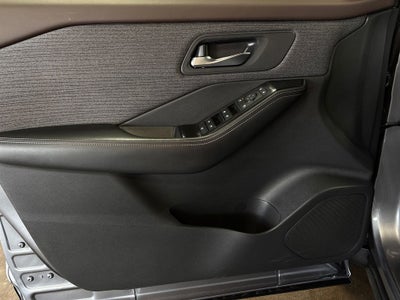 2022 Nissan Rogue SV Rear Parking Sensors