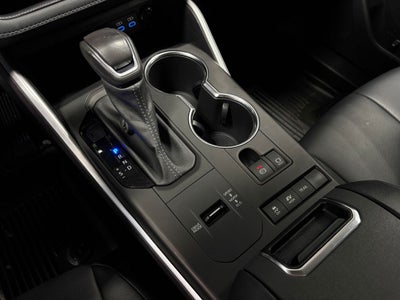 2022 Toyota Highlander Hybrid LE