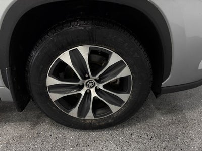 2022 Toyota Highlander Hybrid LE