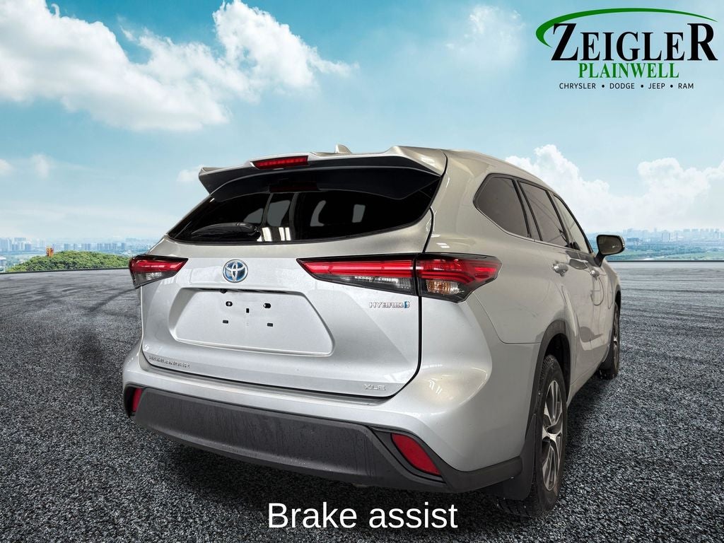 2022 Toyota Highlander Hybrid LE