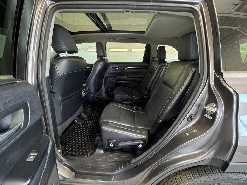 2016 Toyota Highlander Limited Navigation System