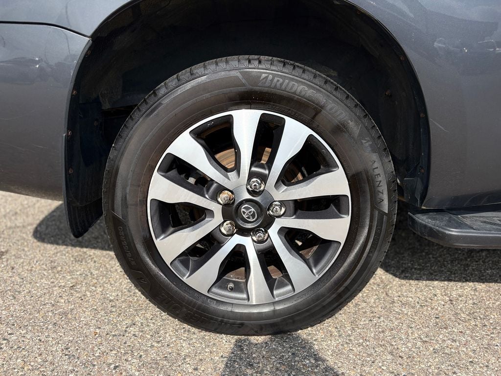 2020 Toyota Sequoia Limited Power moonroof