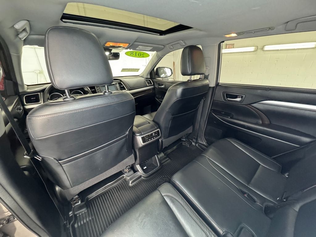 2018 Toyota Highlander XLE Power moonroof
