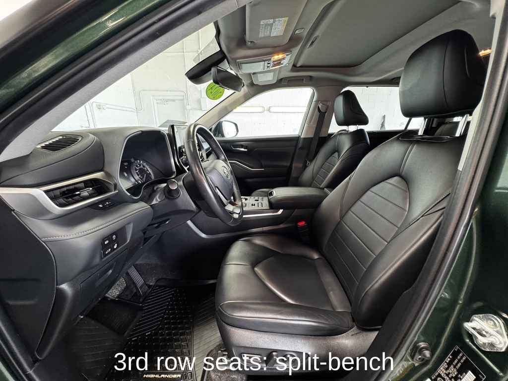 2024 Toyota Highlander XLE Power moonroof