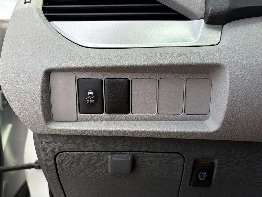 2018 Toyota Sienna LE 8 Passenger