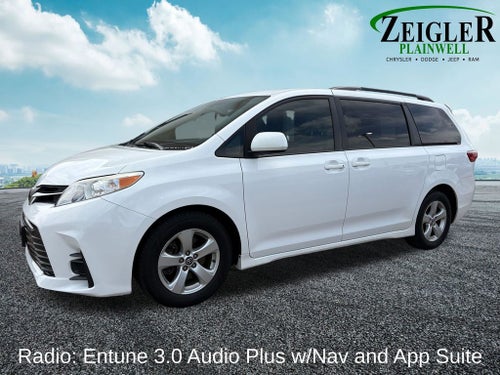 2018 Toyota Sienna LE 8 Passenger