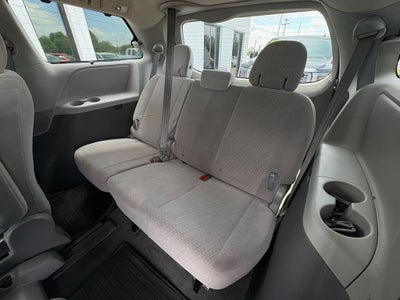 2018 Toyota Sienna LE 8 Passenger