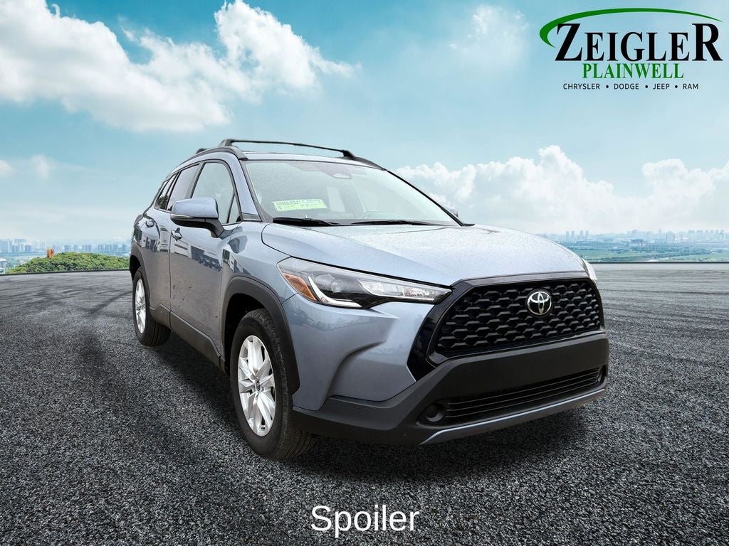 2024 Toyota Corolla Cross LE