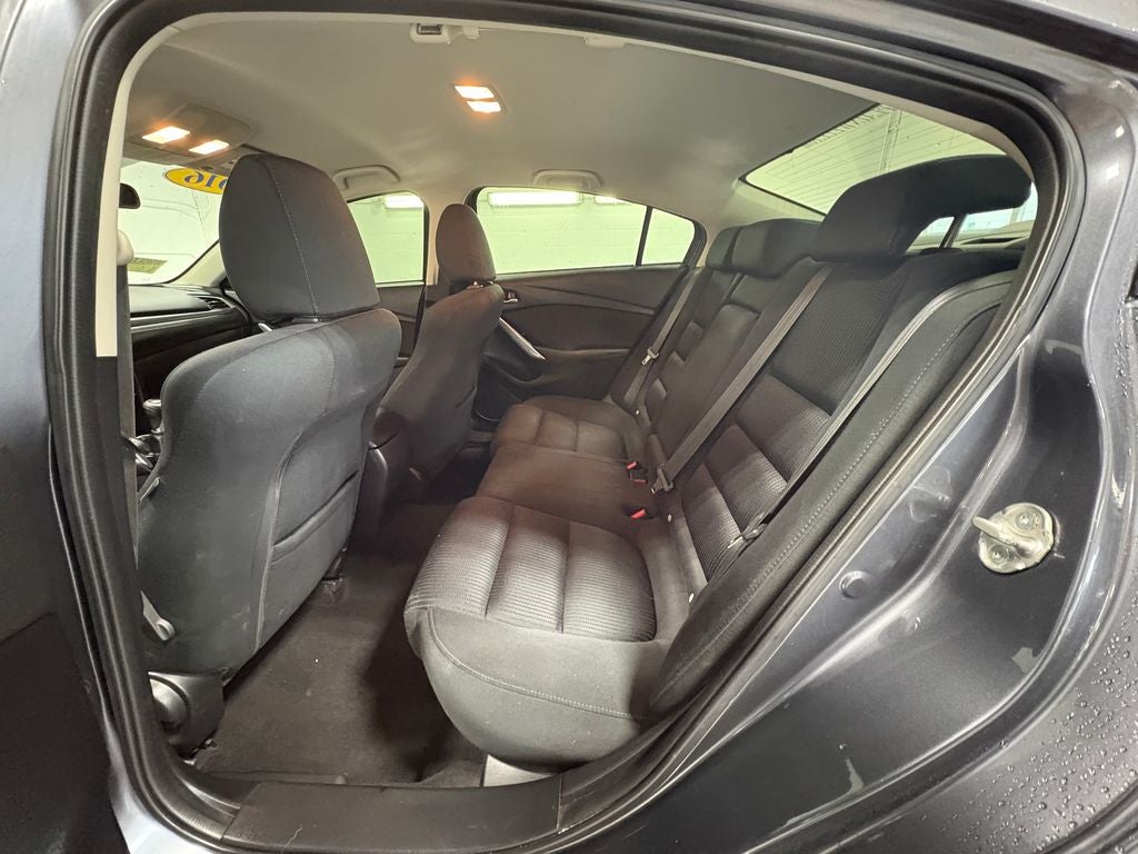 2016 Mazda Mazda6 i Sport