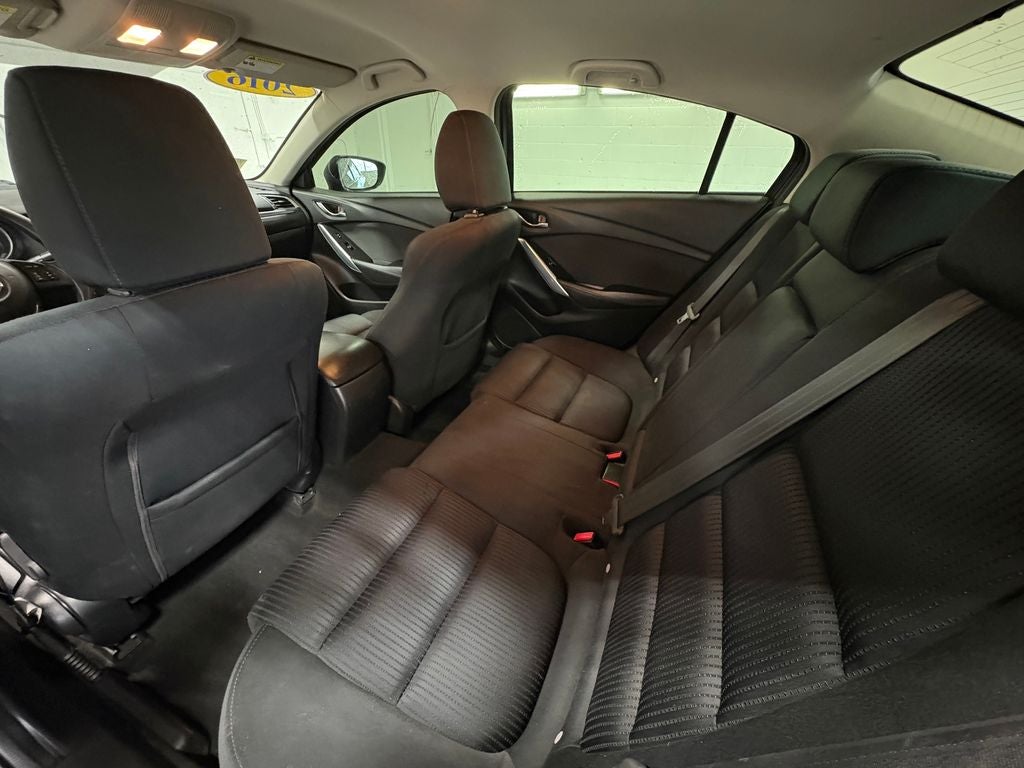 2016 Mazda Mazda6 i Sport