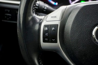 2013 Lexus CT 200h Navigation System & Power moonroof