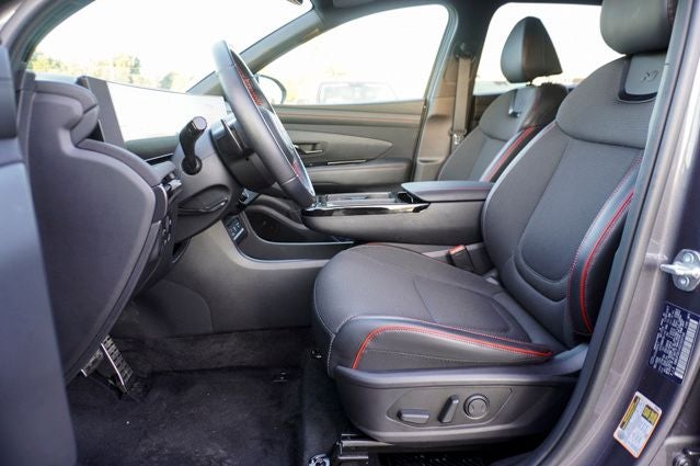 2025 Hyundai Tucson Hybrid N Line Navigation System & Power moonroof