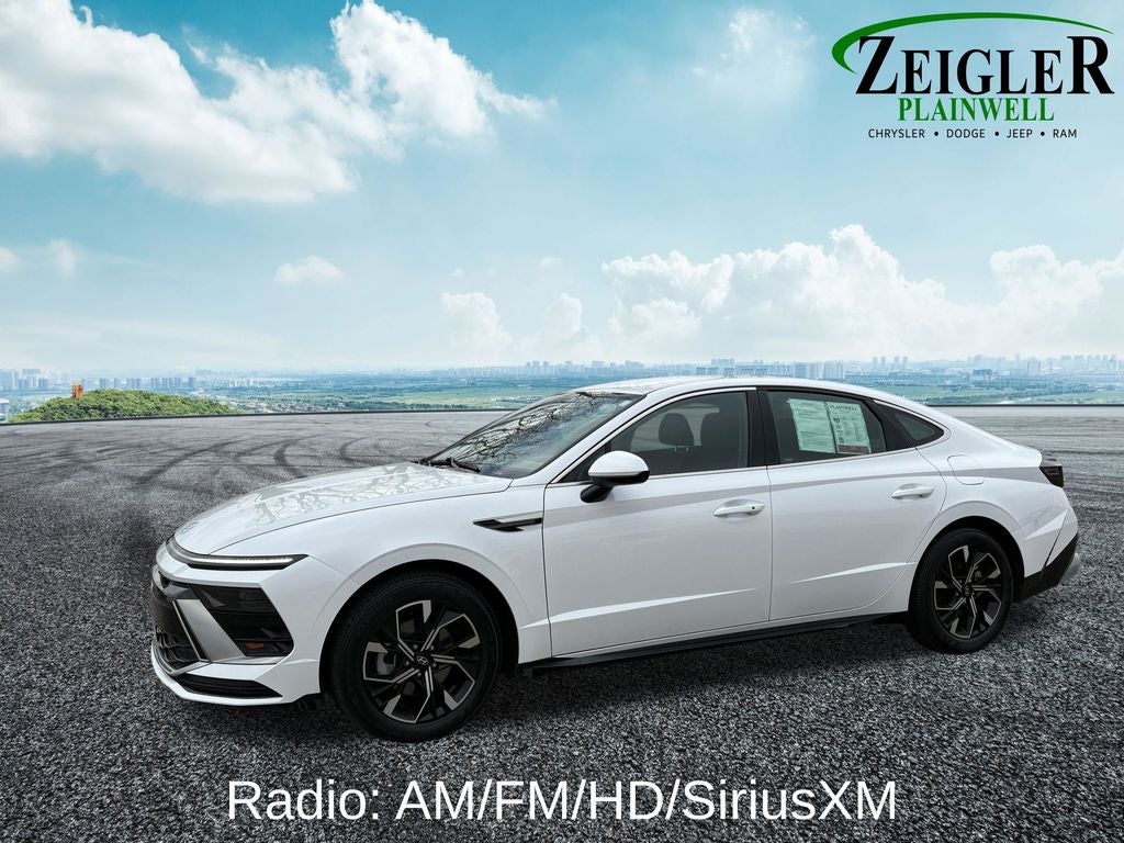 2025 Hyundai Sonata SEL Apple CarPlay &amp; Android Auto