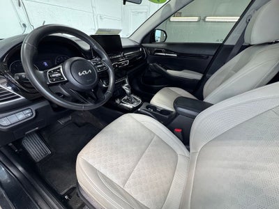 2022 Kia Seltos EX Navigation System