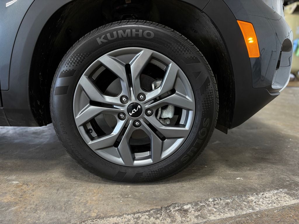 2024 Kia Seltos S Apple CarPlay & Android Auto