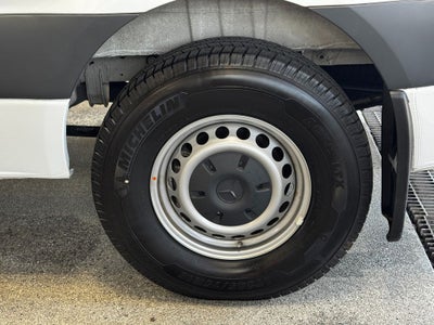 2022 Mercedes-Benz Sprinter 2500 Cargo 144 WB