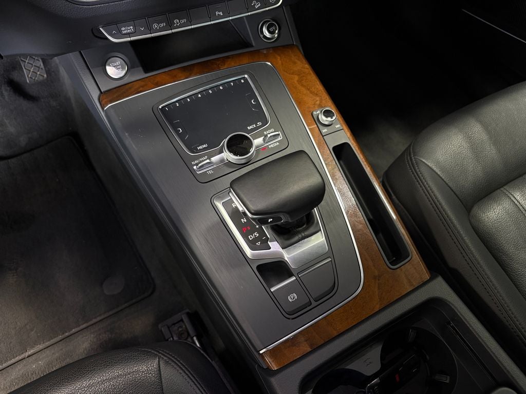 2018 Audi Q5 2.0T Premium Plus Panoramic Sunroof