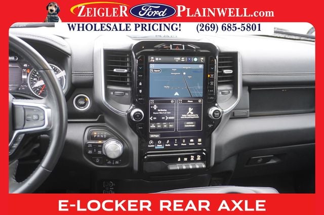 2024 RAM 1500 Laramie Crew Cab 4x4 PANORAMIC ROOF HEATED LEATHER 5.7 L H