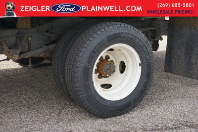 2024 Ford E-450SD Base DRW