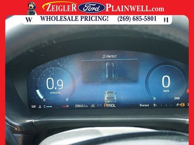 2023 Ford Escape Platinum AWD PANORAMIC ROOF HEATED LEATHER SYNC 4