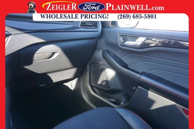 2025 Ford Escape ST-Line AWD ST Line Seats BLis Traffic Alert