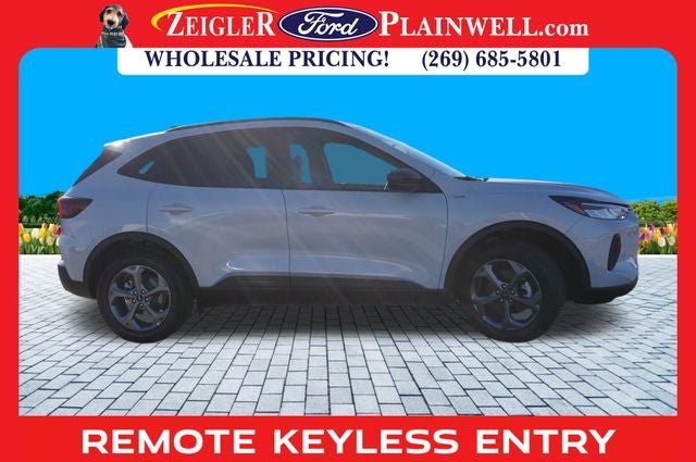 2025 Ford Escape ST-Line AWD ST Line Seats BLis Traffic Alert