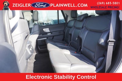 2025 Ford Expedition Active 4x4 Panoramic Roof Leather Rear Camera