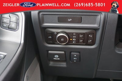 2026 Ford F-150 Lariat BLACK APPEARANCE PKG TWIN PANEL ROOF 20" BLACK WH