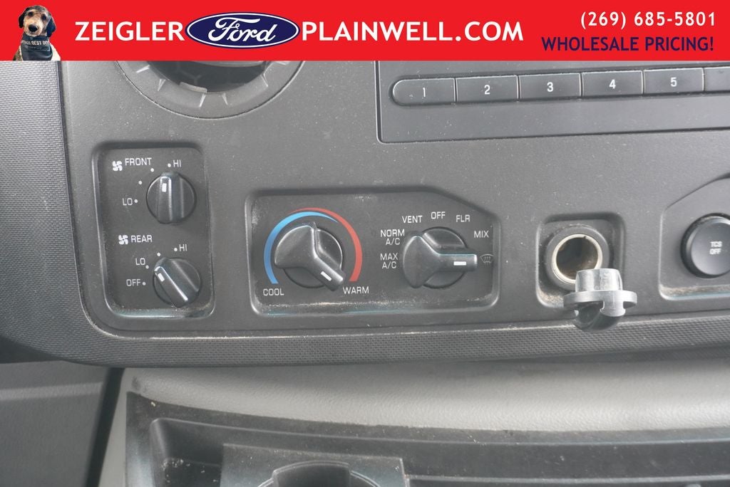 2013 Ford E-250 Passenger Wagon High Roof Passenger with Wheelchair Access