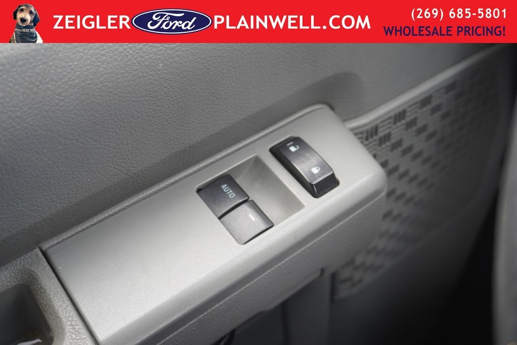 2013 Ford E-250 Passenger Wagon High Roof Passenger with Wheelchair Access