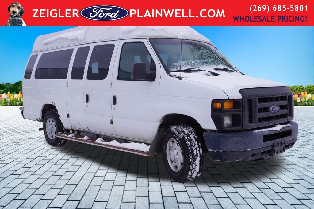 2013 Ford E-250 Passenger Wagon High Roof Passenger with Wheelchair Access
