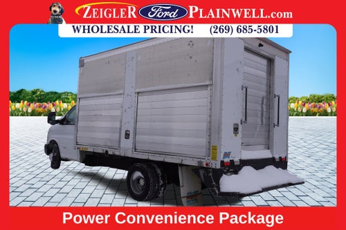 2016 Chevrolet Express 4500 Base Cutaway