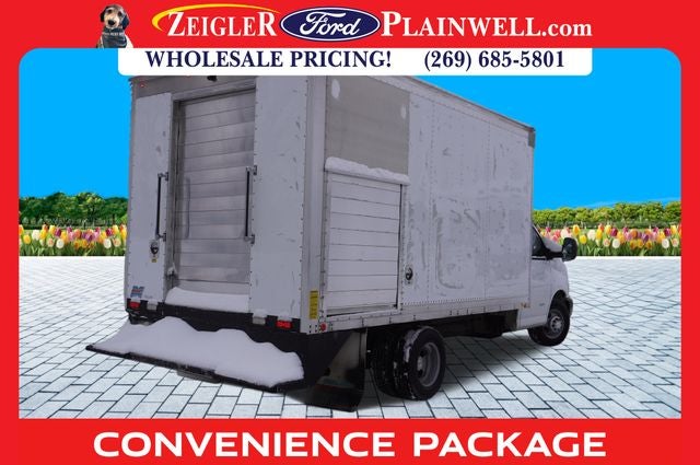 2016 Chevrolet Express 4500 Base Cutaway