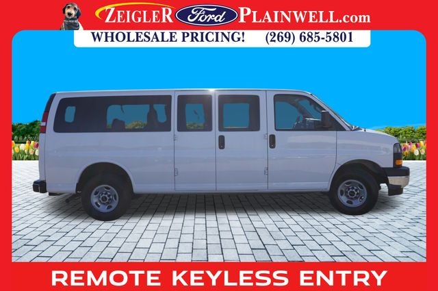 2023 GMC Savana 3500 LT 15 Passenger Extended WB Chrome Pkg Rear Camera