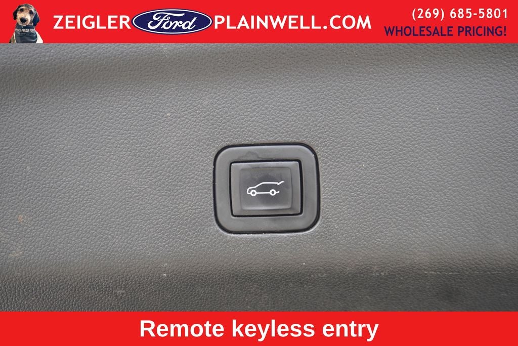 2023 GMC Yukon XL SLT SLT Premium Package with Panoramic Power Sunroof