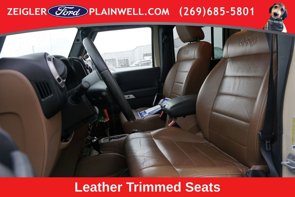 2011 Jeep Wrangler Unlimited Sahara 4X4 HARD TOP V6 HEATED LEATHER