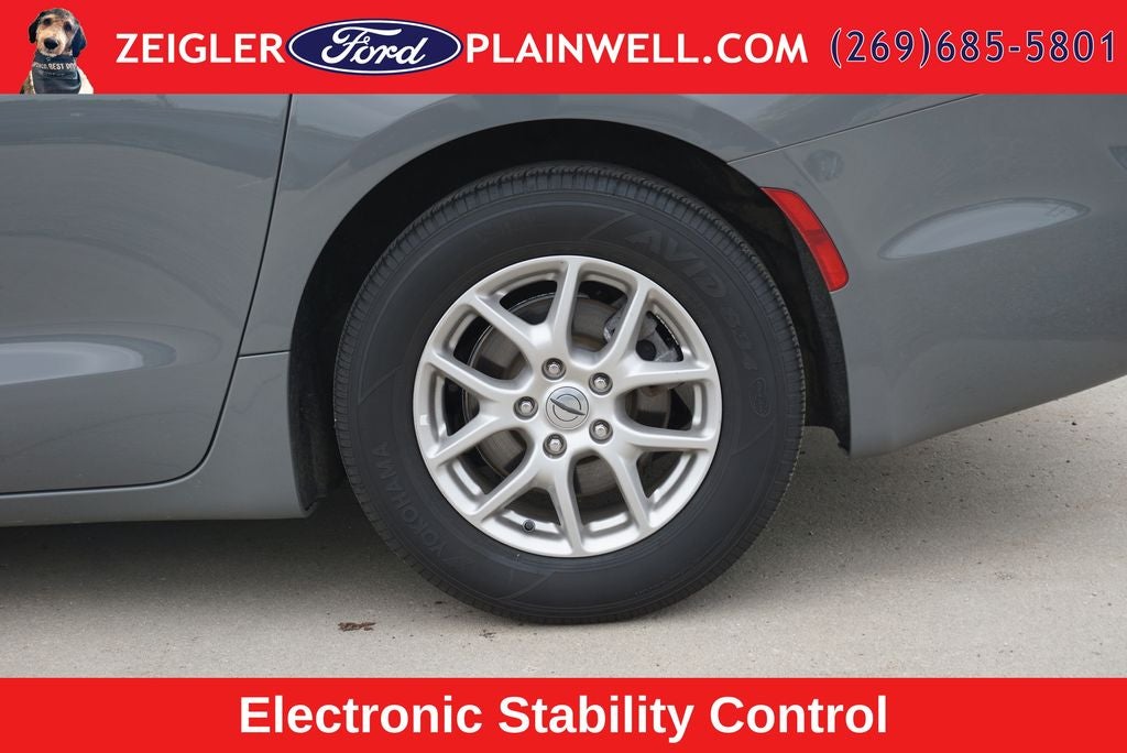 2025 Chrysler Pacifica Select PARK VIEW REAR CAMERA POWER LIFTGATE