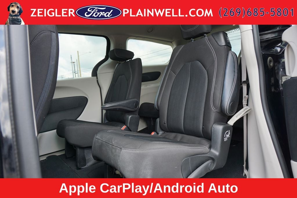 2024 Chrysler Voyager LX