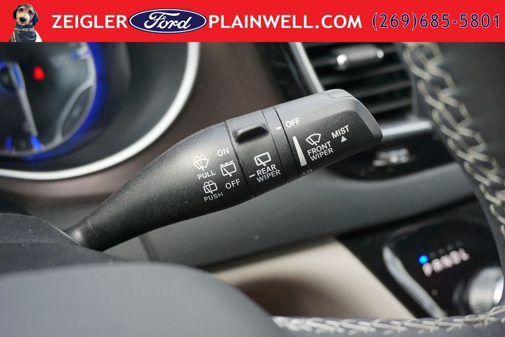 2024 Chrysler Voyager LX