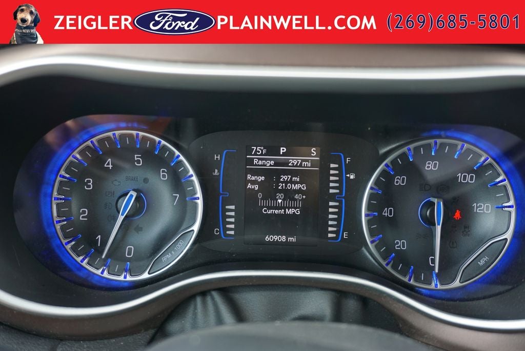 2024 Chrysler Voyager LX