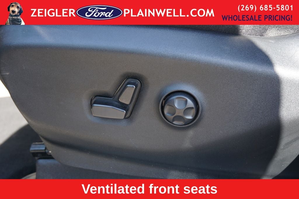 2023 Chrysler Pacifica Limited Heated Leather Power Moonroof Navigation Quad Rear