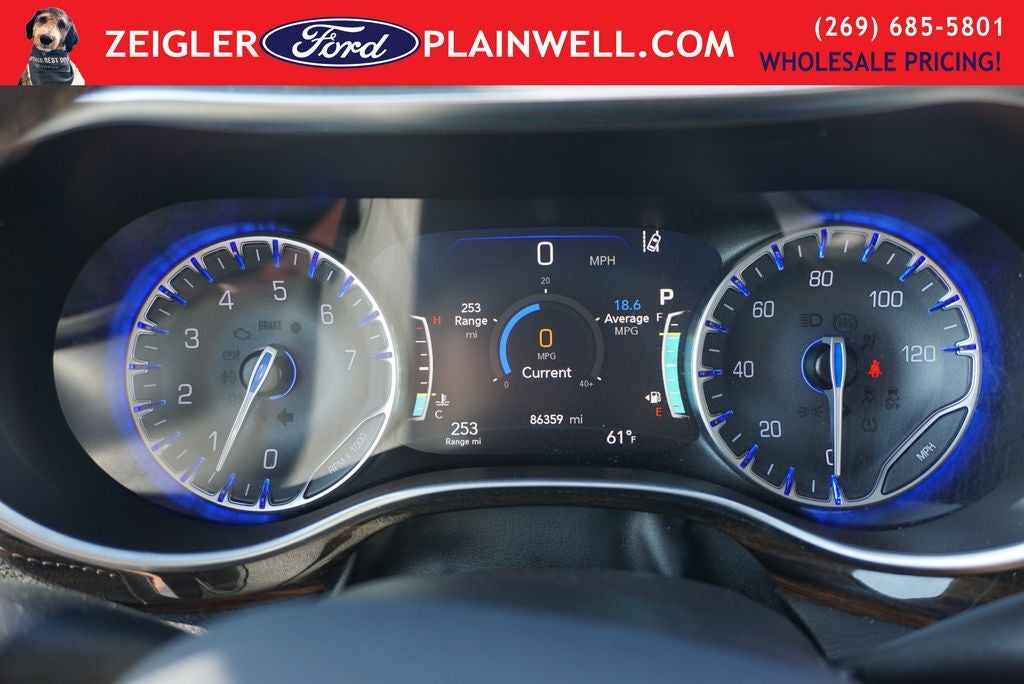 2023 Chrysler Pacifica Limited Heated Leather Power Moonroof Navigation Quad Rear